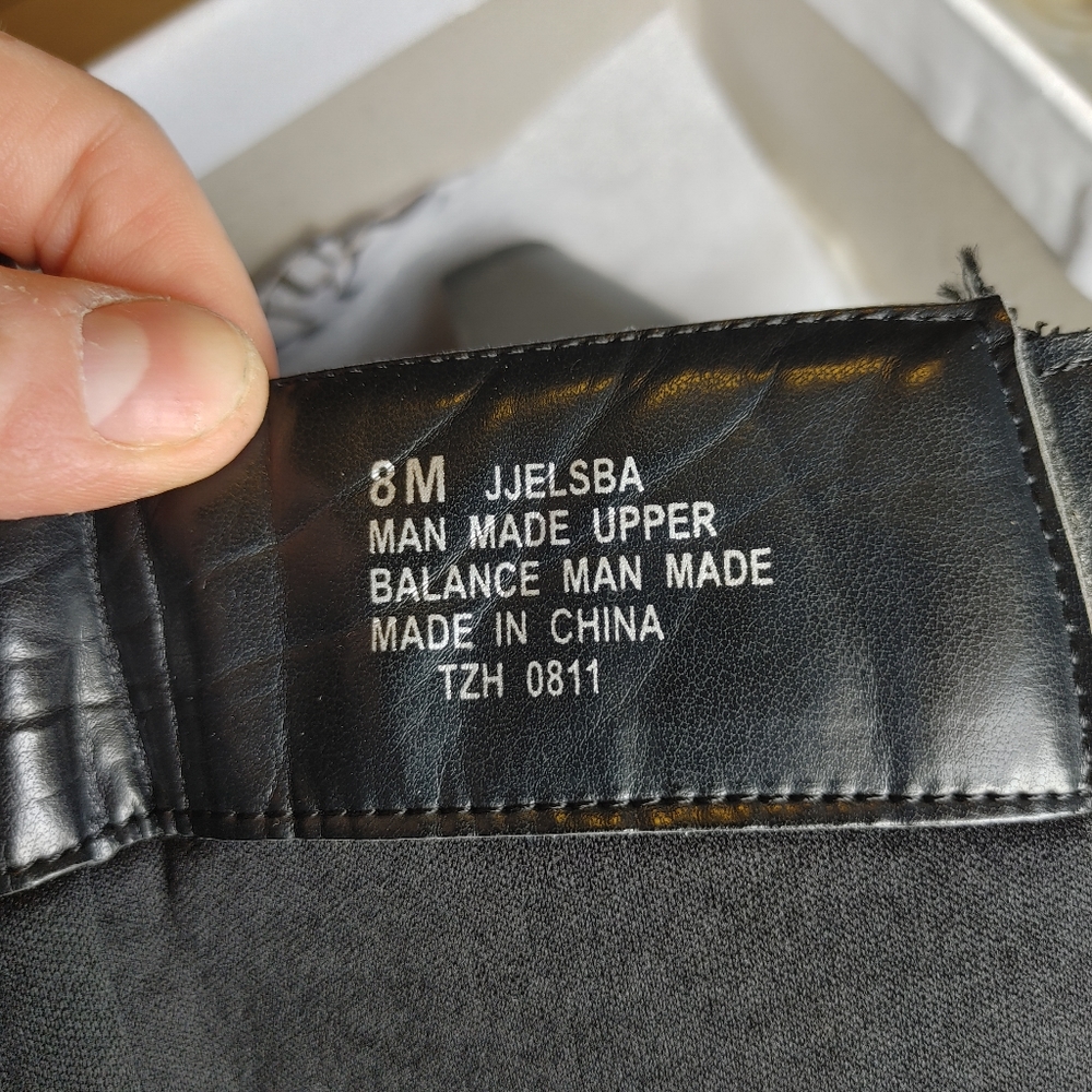 Nine & Co Heeled Black Leather Boot - Picture 2 of 5